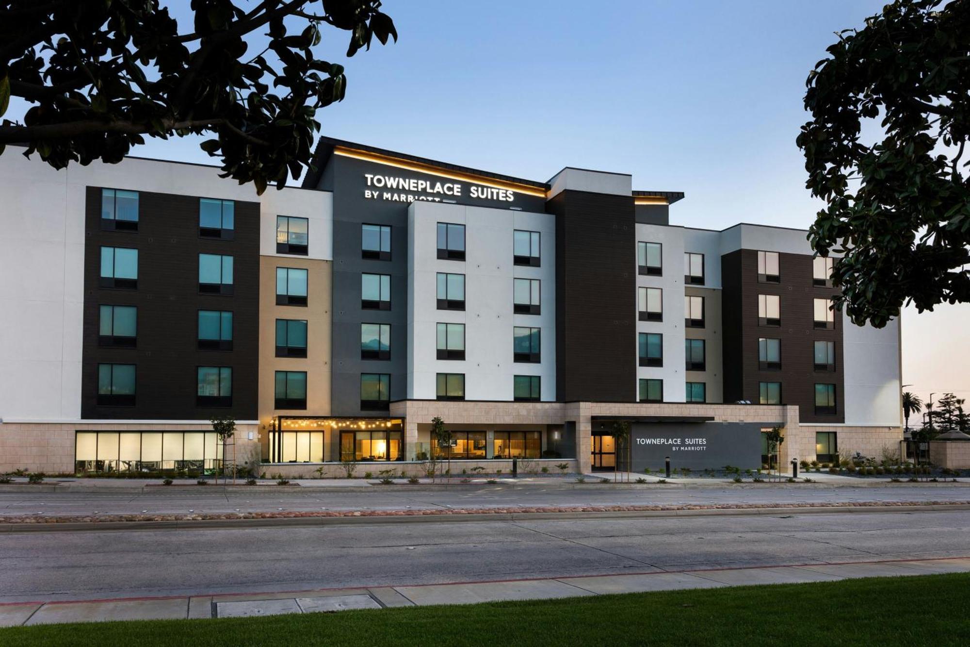 Towneplace Suites By Marriott モンロビア エクステリア 写真